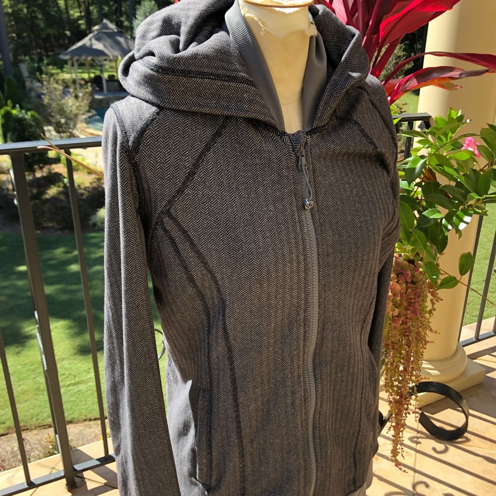 Lululemon jacket! - Picture 2 of 5